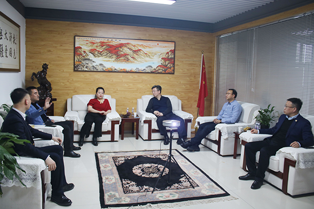 鸡东县政府领导视察赢博