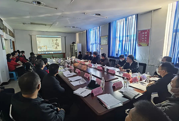 孙东深入赢博制药有限责任公司主持召开现场